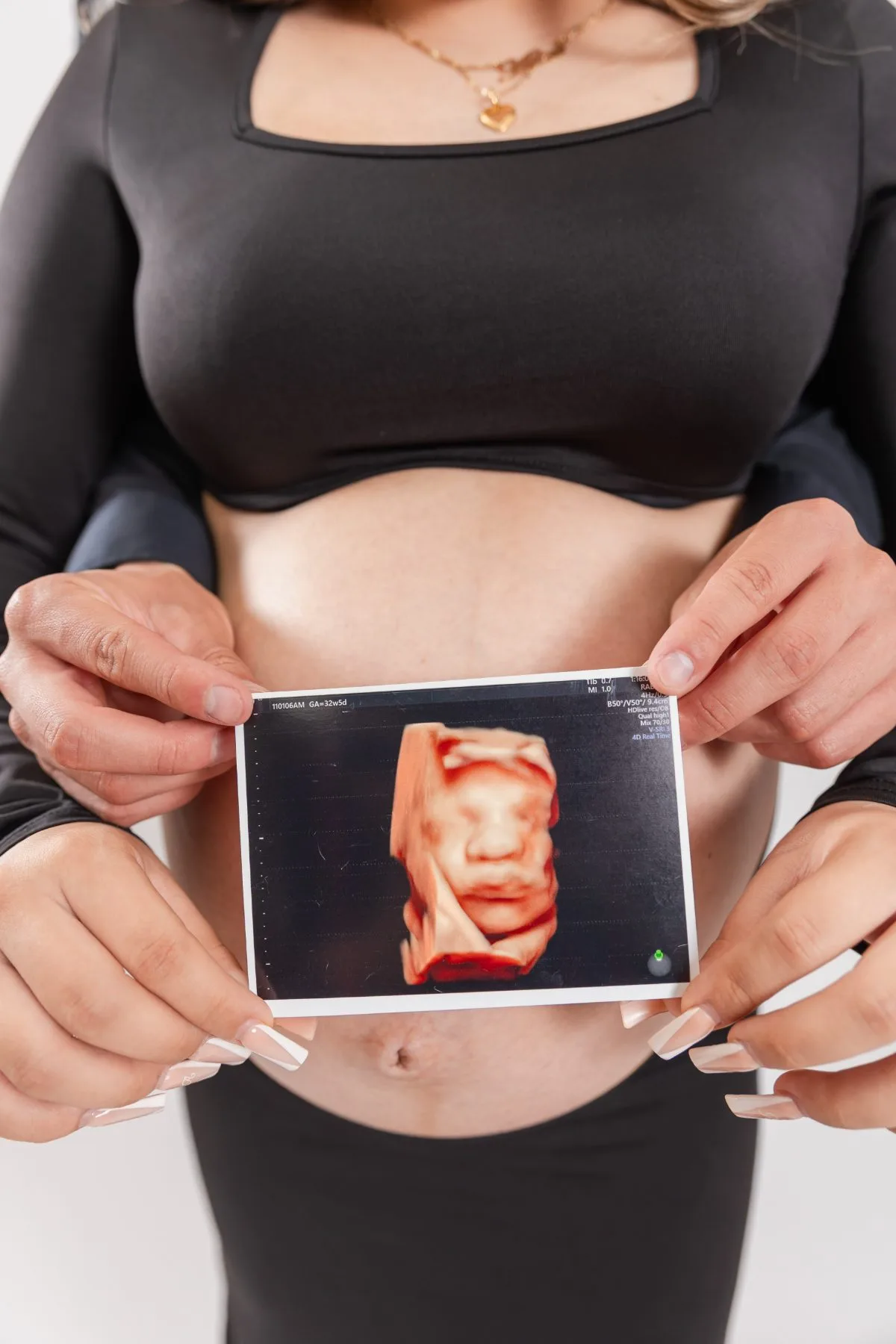 Pregnancy announcement portrait, JSOLOVISUALS studio in Poway, CA